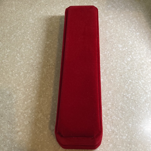 Vintage Crown Trifari Bracelet Silver Tone In New Velvet Box - Picture 10 of 12